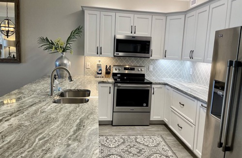 Orange Beach East Condo | RI 410 Huge Double Shower! Beach Front! Popular Unit! Kitchen & Bath Upgrades