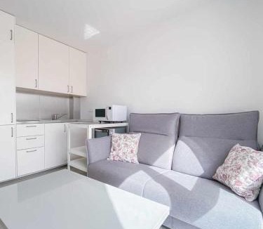 Pedregalejo Playa Apartment | Rincón del Encuentro Frente a la Playa 3D