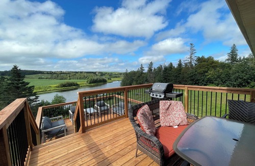 New Glasgow House | River Front Executive Home Close to Amazing Beaches, Restaurants, & Golf Courses