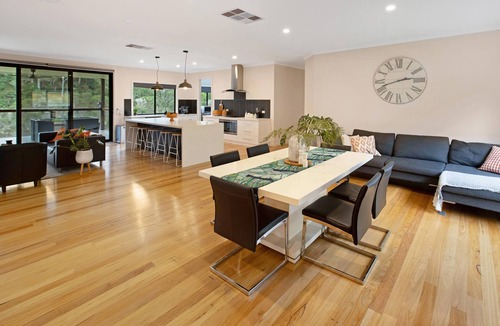 Toorloo Arm House | Rivers Edge: Experience a truly unique and serene holiday