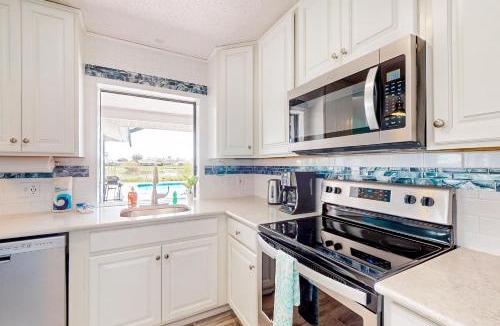 Pebble Beach House | Riverside Story
