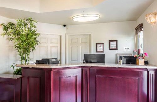 Beaumont Hotel | Rodeway Inn Beaumont