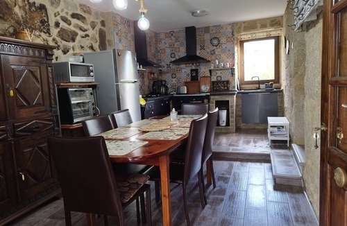Gondomar Cottage | RURAL HOUSE WITH POOL near the mountains and beaches