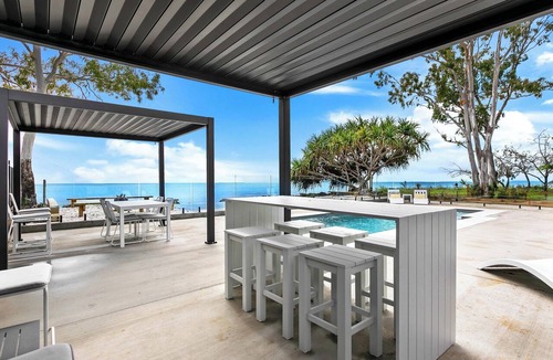 Traviston Apartment | Salt & Stone Villa on the beach - Villa 3 of 4