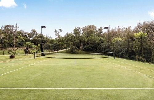 Fingal House | Salt Water Ranch: Suits 3-4 families - Contact us for a direct rate!