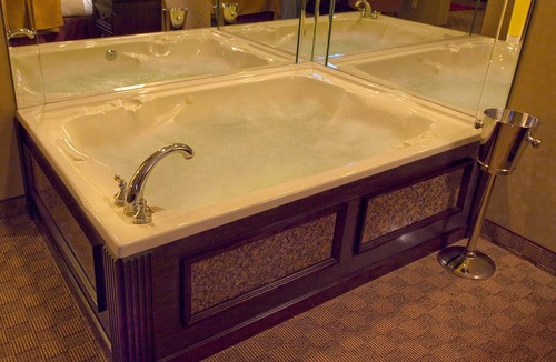 Williamsville Hotel | Salvatores Grand Hotel