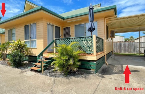 Traviston Villa | San Marco Villa 6 - Beachfront - 2BR - Air con - P