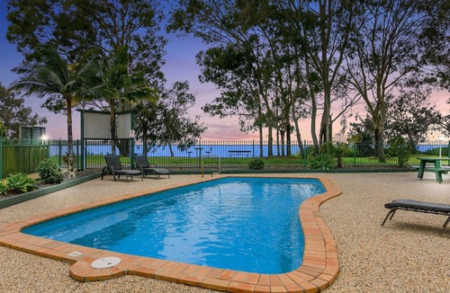 Traviston Villa | San Marco Villa 6 - Beachfront - 2BR - Air con - P