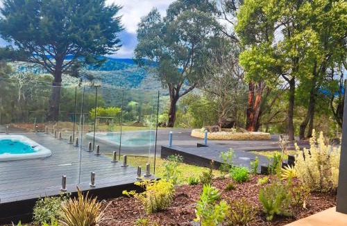 Chum Creek House | Savvanah Farmstay family friendly home with stunning views and spa