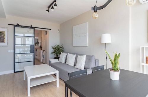 El Palo Apartment | Scenic Flat in Malaga