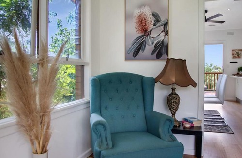 Highton House | Scenic Serenity Large Family Home in Geelong