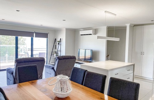 Port Macdonnell House | Seascape Pt MacDonnell
