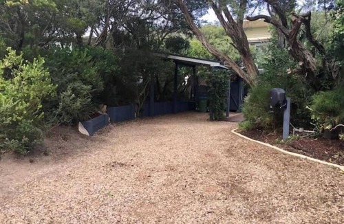 Sorrento House | Secluded Sorrento House 800m to Back Beach/Town