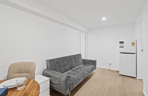 Macgregor House | Self-Contained Studio | Perfect for Solo Travelers
