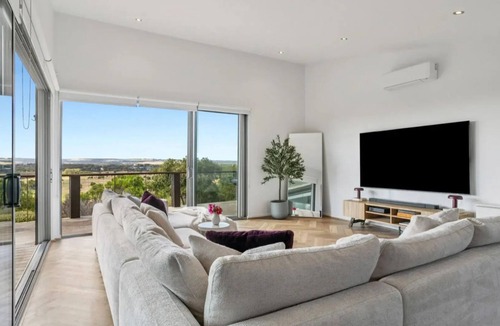 Fingal House | Serena House - Coastal luxury escape in Fingal