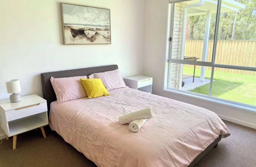 Park Ridge House | Serene 4-bedroom house with AC in charming Park Ridge
