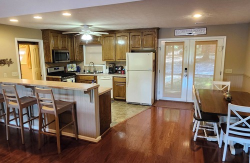 Jemison Cabin | Serene Lake Cabin on private lake situated on 46 acres