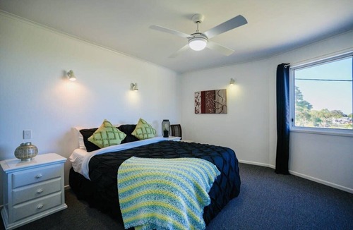 Eagle Heights Apartment | Serene Mountainview Retreat, Tamborine Mountain