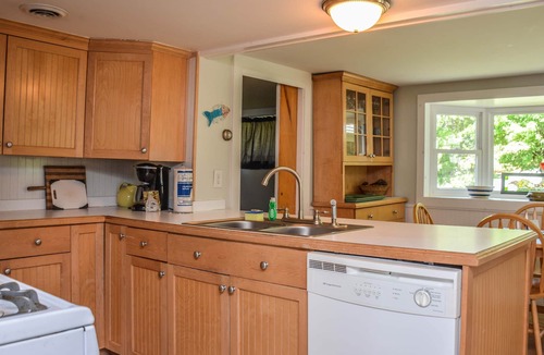 Town of Jerusalem Cottage | Serenity Cove - Tranquil Setting and Level Lakefront!