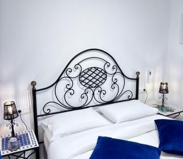 La Goleta House | Shanti’s Andalusian Rooms