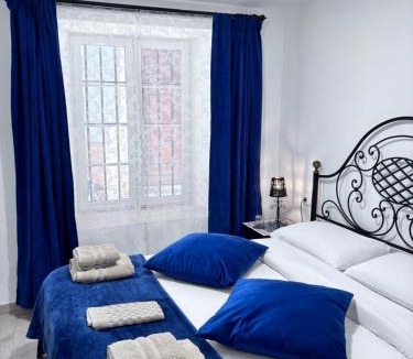 La Goleta House | Shanti’s Andalusian Rooms