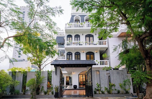Son Tra Villa | Sila Vana Villa - Spacious 7-bedroom villa with AC, WiFi in enchanting Đà Nẵng