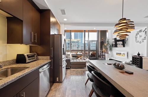 City West Condo | SK-Living DTLA 2 Story Loft with a Balcony