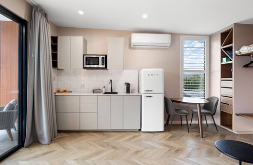 Belair Apartment | Sky Suite - A Panoramic Designer Studio in the Hills