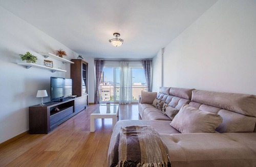 Plaza de Toros Vieja Apartment | Soho & Sea Views - Parking