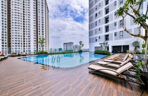Nguyen Thai Binh Apartment | Soleil Saigon ★Pool Deluxe Studio 5' to Center ★Urban View