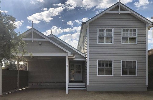 Sorrento House | SORRENTO TENNIS RETREAT - 4BR and tennis court, just 5min walk to Sorrento strip