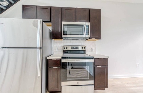 Temae Apartment | Sosuite | 1BR Loft w W/D, Gym, Lounge