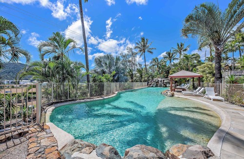 Airlie Beach Apartment | Spa Haven 17B - Ocean View WiFi Pool