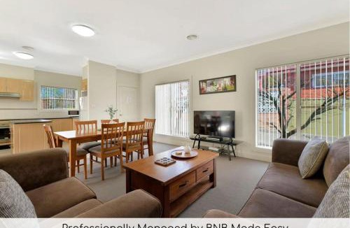 Orange Villa | Spacious 2 Bed, 2 Bath Villa, CBD Location