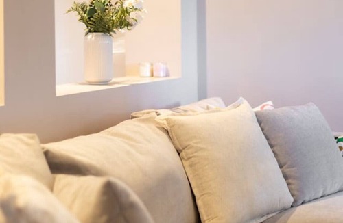 Sunnybank Hills House | Spacious 3-bed Retreat 1min to Mall @SunnybankHill