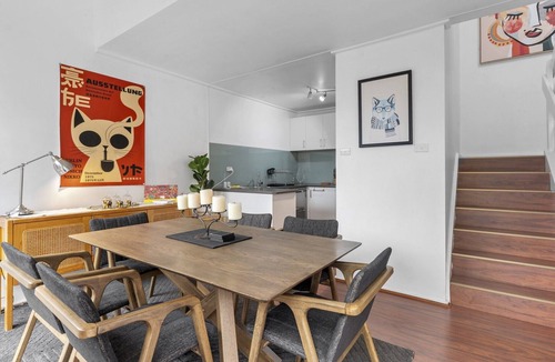 Maribyrnong Apartment | Spacious 3-Bed Townhouse with Courtyard