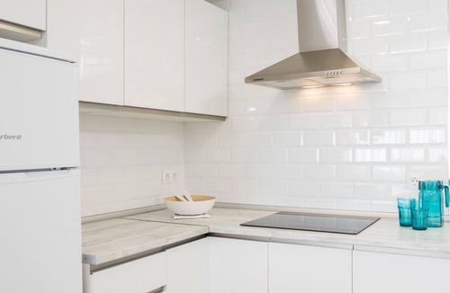 Plaza de Toros Vieja Apartment | Spacious 5-Bedroom Apartment near Guadalmedina River, Málaga