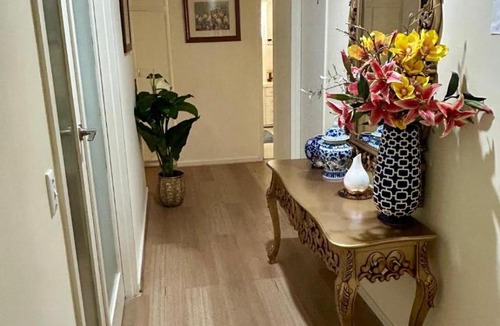 Valley View House | Spacious and Modern Guest House