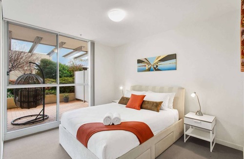 Phillip Apartment | Spacious Canberra Living with Courtyard