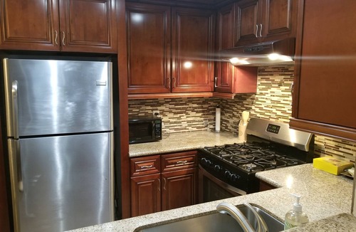 Bixby Knolls Condo | Spacious fully remodeled 2 bedroom and 2 bath condo in the heart of Bixby knolls