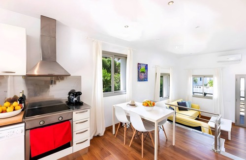 Son Serra de Marina House | Spacious Holiday Home Bahamas 1 with Wi-Fi, Pool, Balcony, Terraces & Garden; Parking available