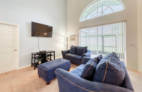 Davenport House | Spacious home in cute area with central AC & washer/dryer - snowbirds welcome