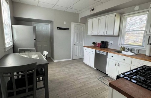 Front Park House | Spacious & Renovated Buffalo Home in 5 Points- Parking, AC, Wifi, and more
