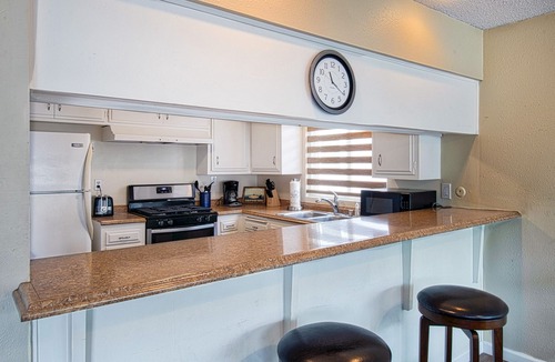Santa Ana Heights Apartment | Spacious upper unit located just one house from the sand!