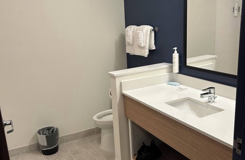 Dothan Hotel | Spark by Hilton Dothan