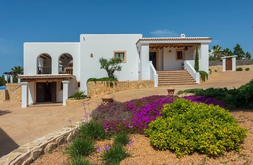 Cala de Bou Villa | Special offer: Villa Almond with sea view