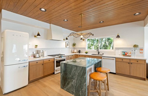 Hollywood Heights House | Spooktacular Sale Now!