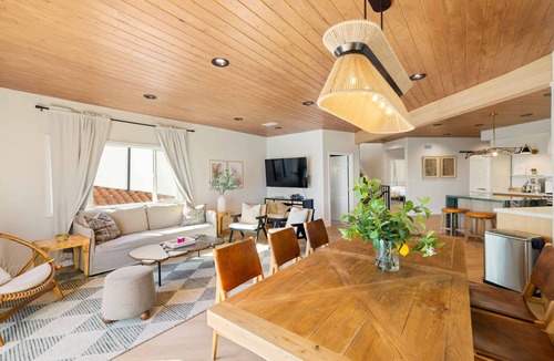 Hollywood Heights House | Spooktacular Sale Now!