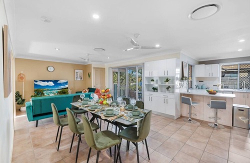 Springfield Lakes House | Springfield Lakes近 Orion 中心|高速入口|近购物中心