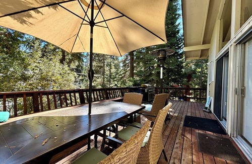 Tahoe Sierra Estates House | Starry Skies - West Shore Cabin. Walk to Private Beach. DOG OK